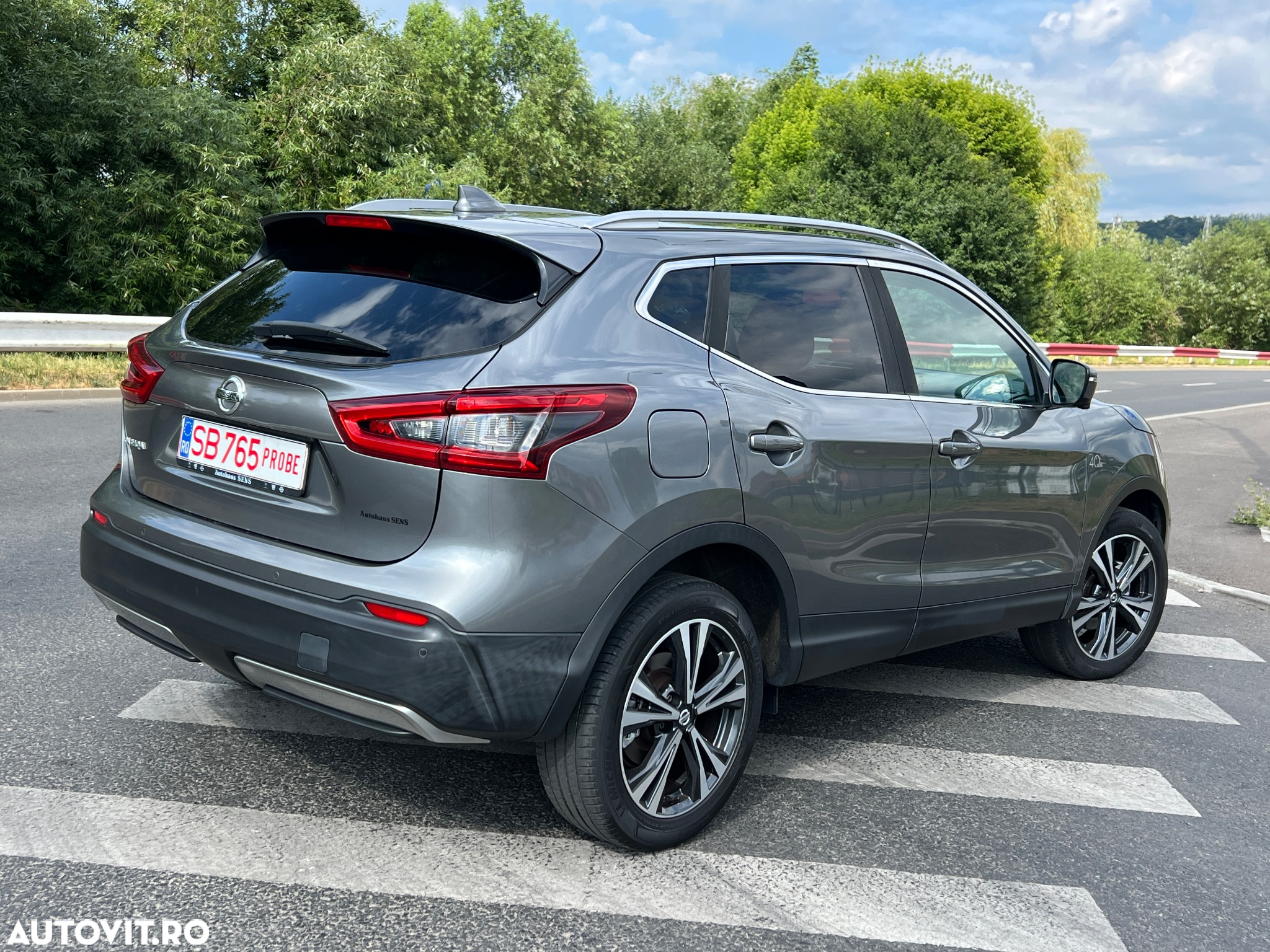 Nissan Qashqai 1.2 DIG-T Xtronic N-Vision - 6