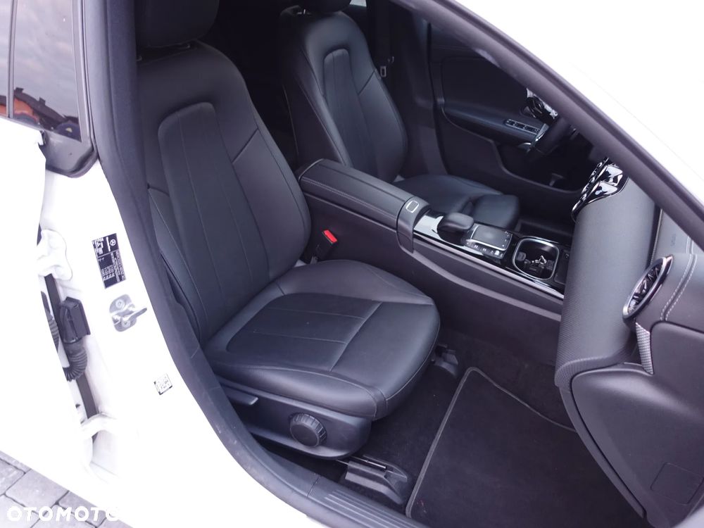 Mercedes-Benz CLA 200 d 8G-DCT Progressive - 5