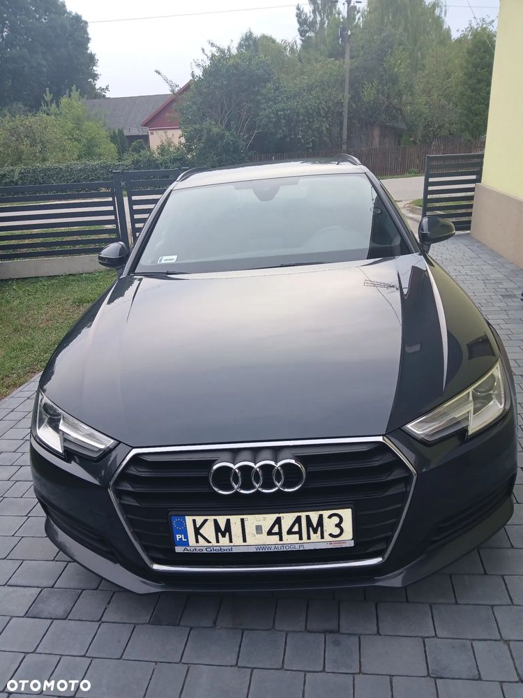 Audi A4 Avant - 1