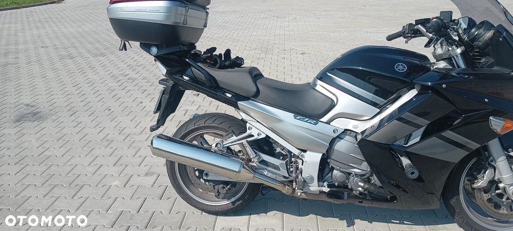 Yamaha FJR - 8