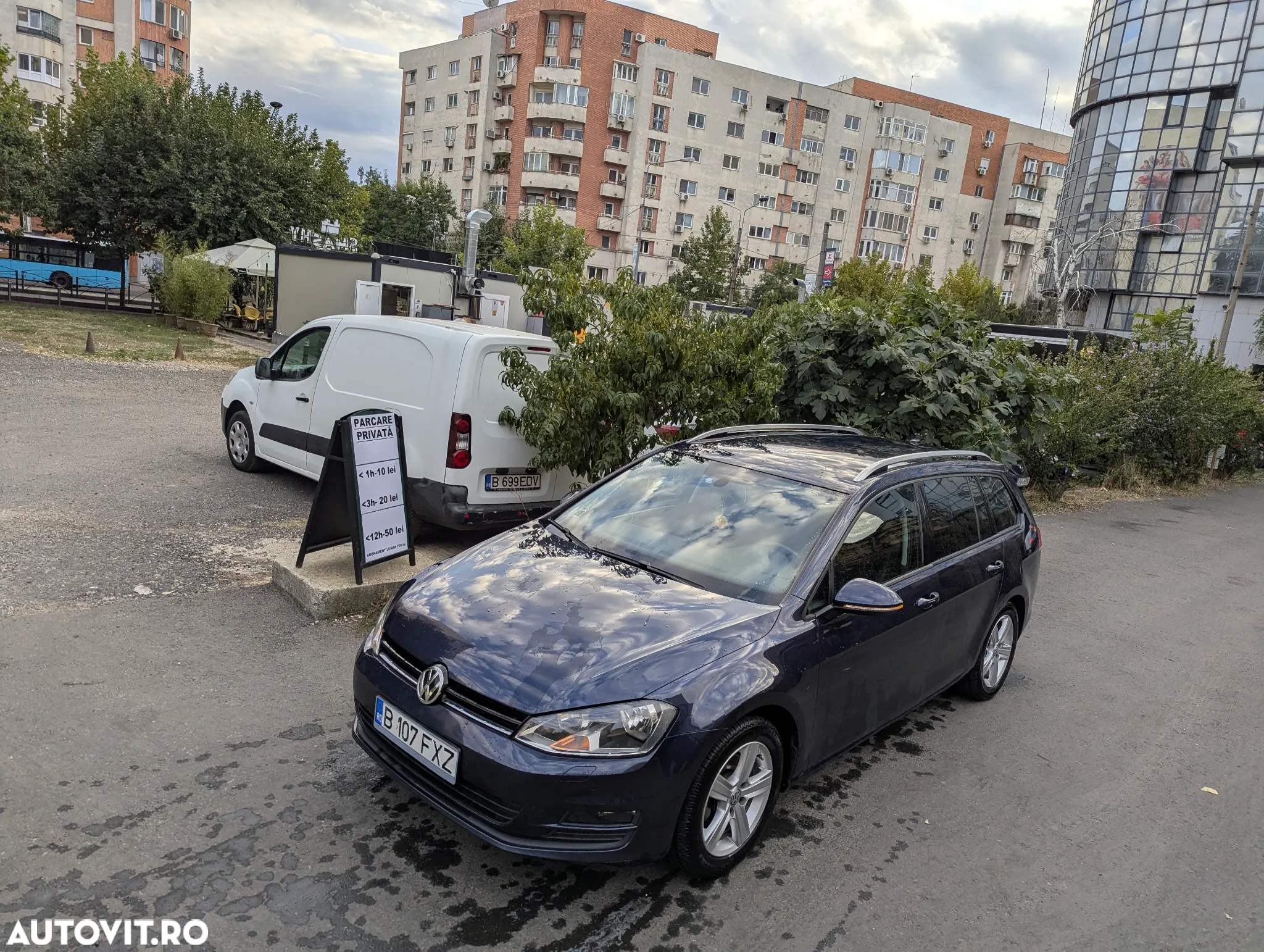 Volkswagen Golf 2.0 TDI DPF BMT Highline - 17