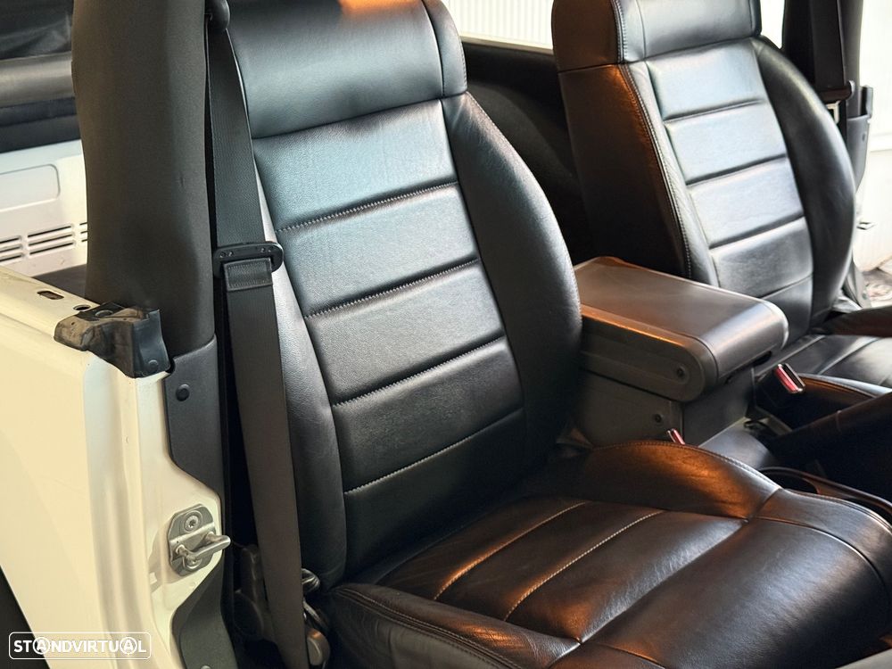 Jeep Wrangler 2.8 CRD ATX Sport - 39