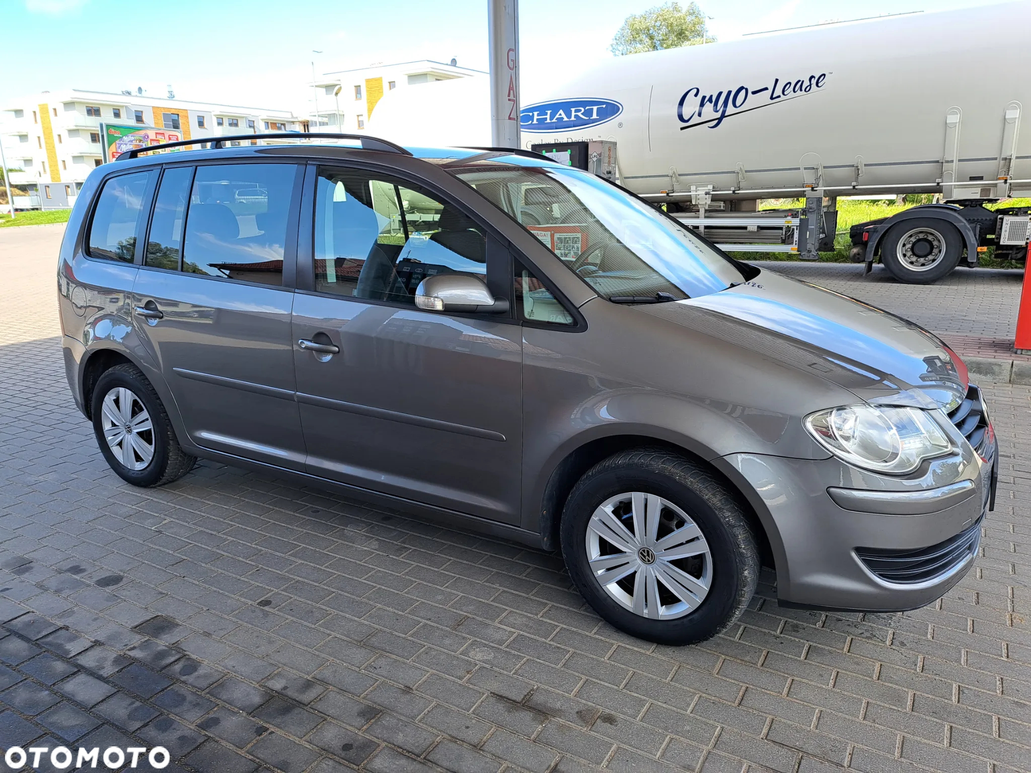 Volkswagen Touran - 5