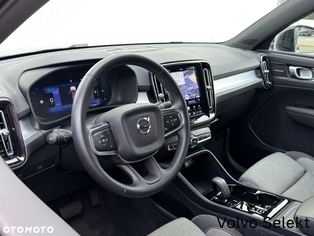 Volvo XC 40 - 22