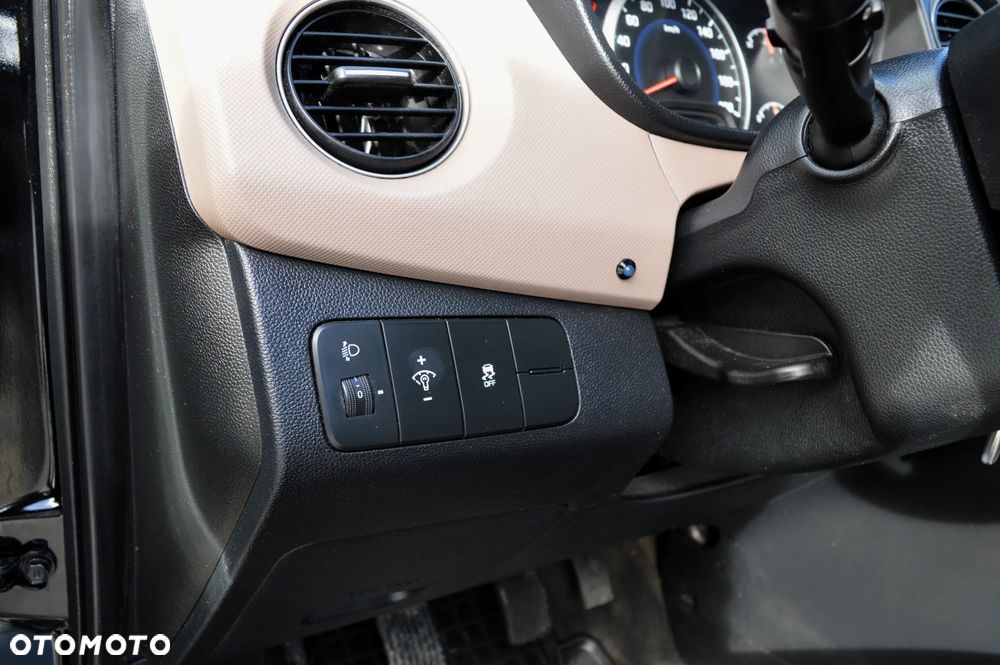 Hyundai i10 1.0 BlueDrive Comfort - 22