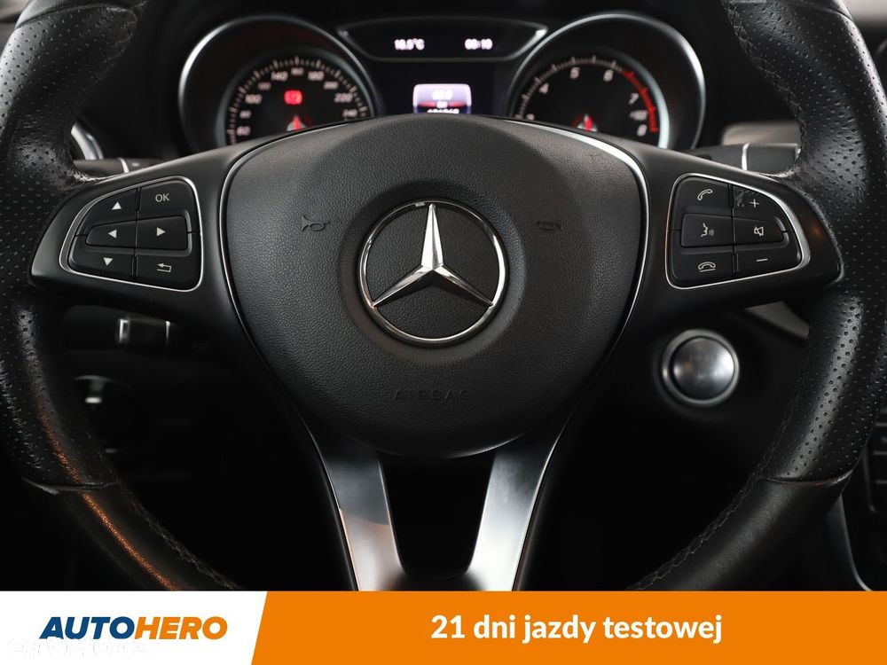 Mercedes-Benz GLA - 18