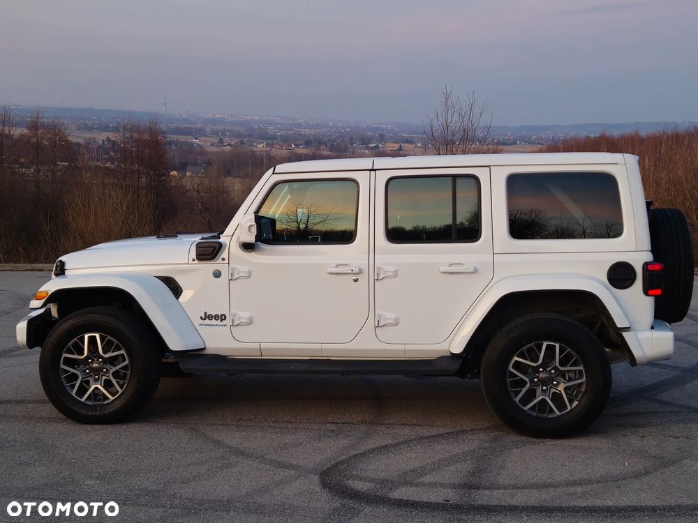 Jeep Wrangler - 22