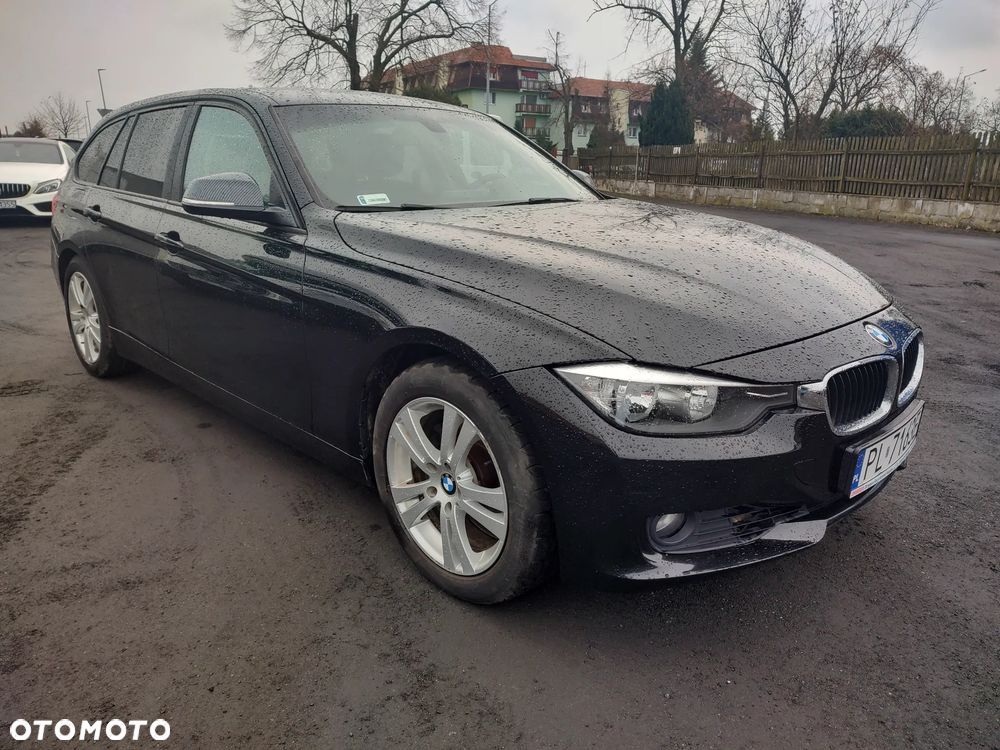 BMW Seria 3 318d Sport Line