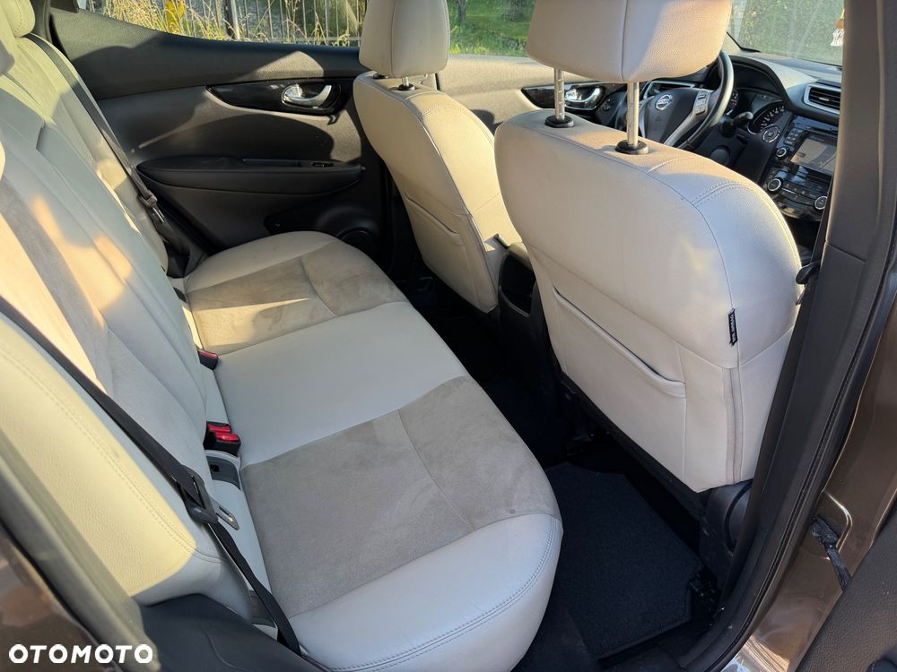 Nissan Qashqai 1.2 DIG-T Xtronic TEKNA+ - 10