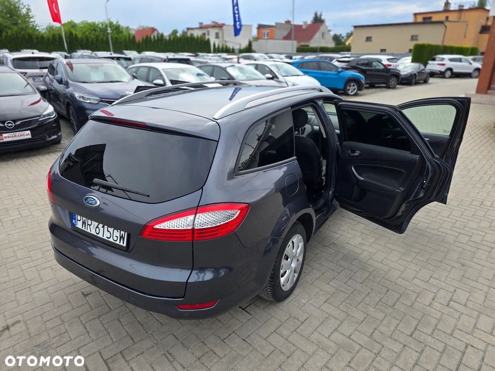 Ford Mondeo - 35