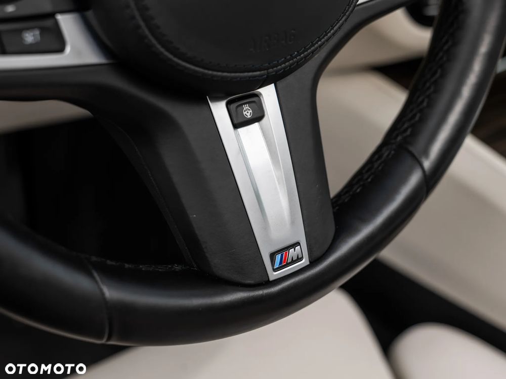 BMW Seria 5 M550i xDrive - 19
