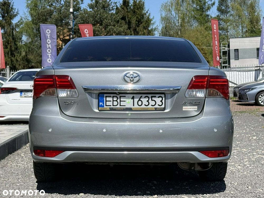 Toyota Avensis 1.8 Premium - 6