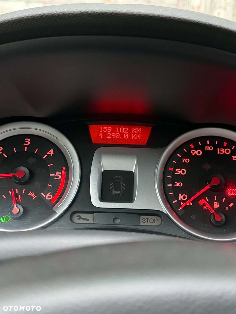 Renault Clio - 15