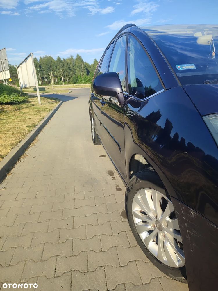 Citroën C4 Grand Picasso 2.0 16V Exclusive - 4