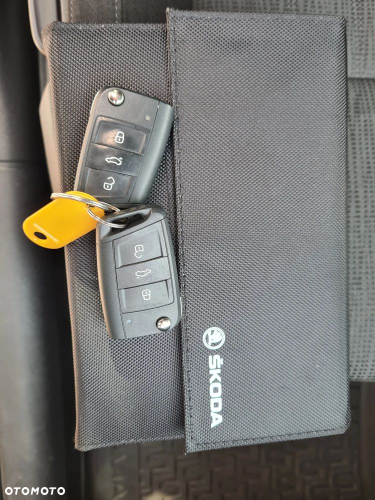 Skoda Octavia 2.0 TDI Style DSG - 28