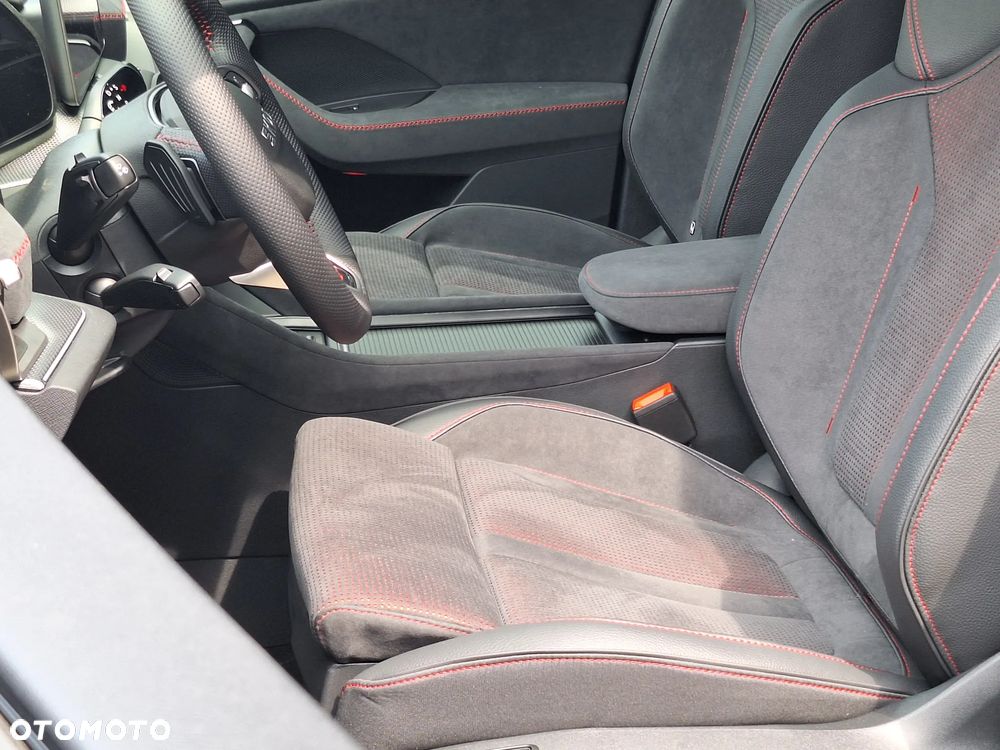 Skoda Kodiaq 2.0 TSI 4x4 DSG RS - 32