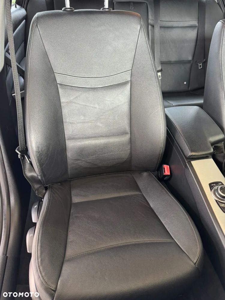 BMW Seria 3 320d xDrive - 15