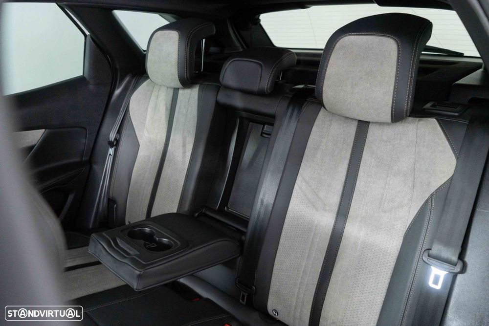 Peugeot 3008 1.6 Hybrid GT Pack e-EAT8 - 9