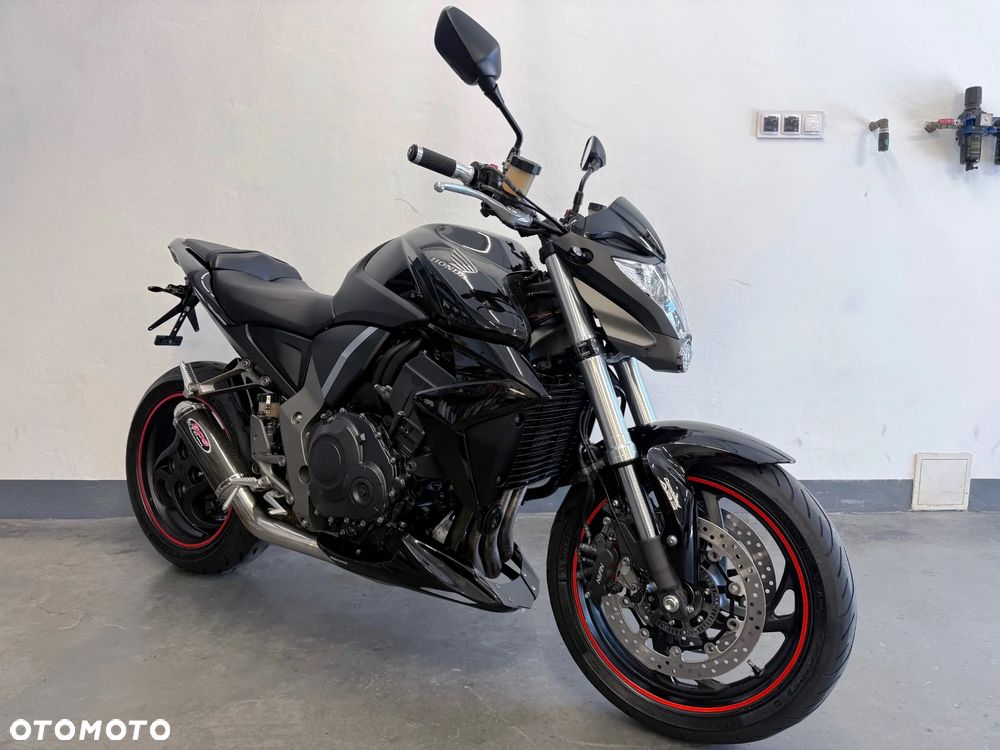 Honda CB - 1