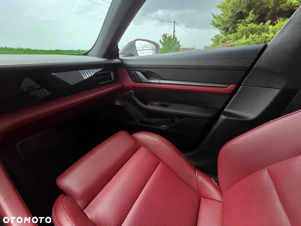 Porsche Taycan 4S Performance Plus - 11