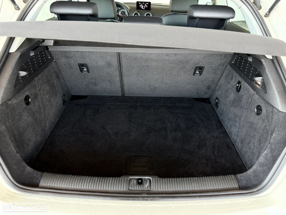 Audi A3 1.6 TDI S line Sport Pack - 22