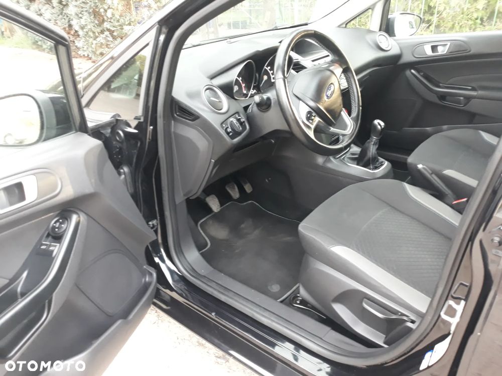 Ford Fiesta - 7