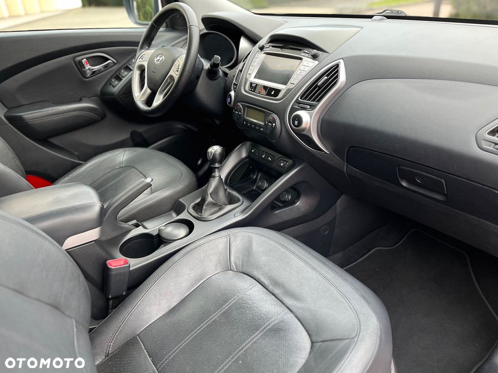 Hyundai ix35 2.0 CRDi 4WD Premium - 11