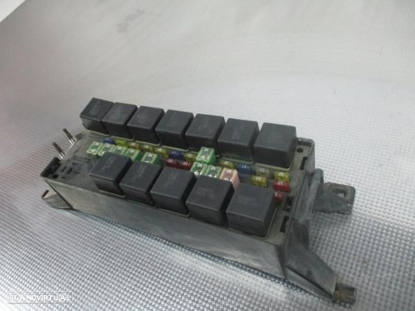 Caixa Fusiveis Chrysler Grand Voyager - 2