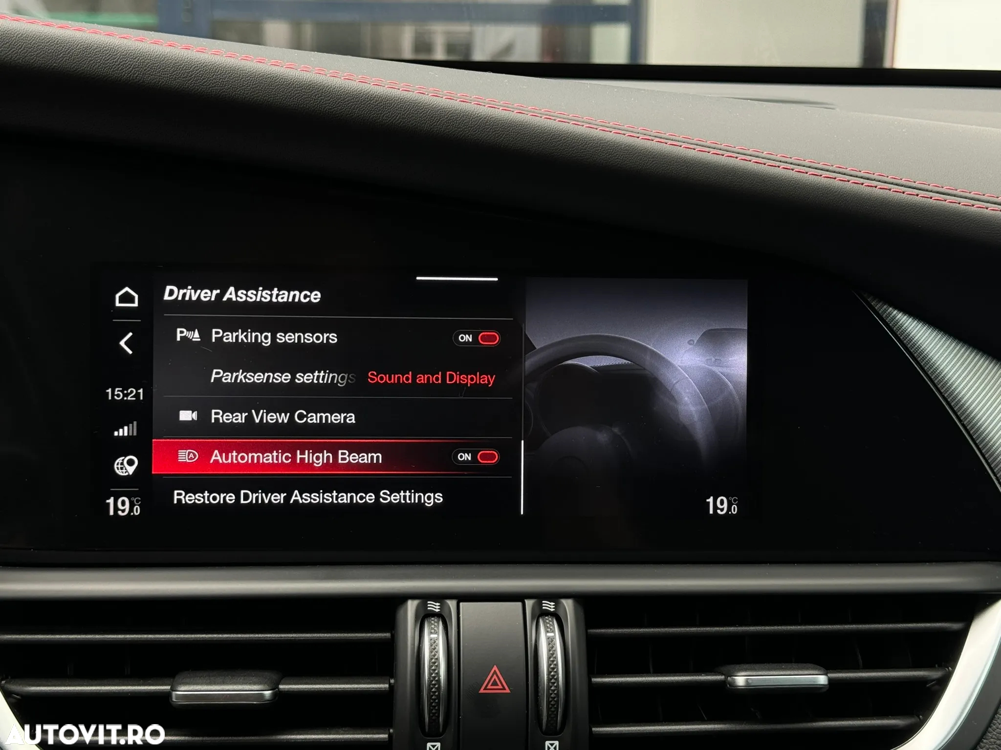 Alfa Romeo Giulia 2.0 Turbo 16V AT8-Q4 Competizione - 32