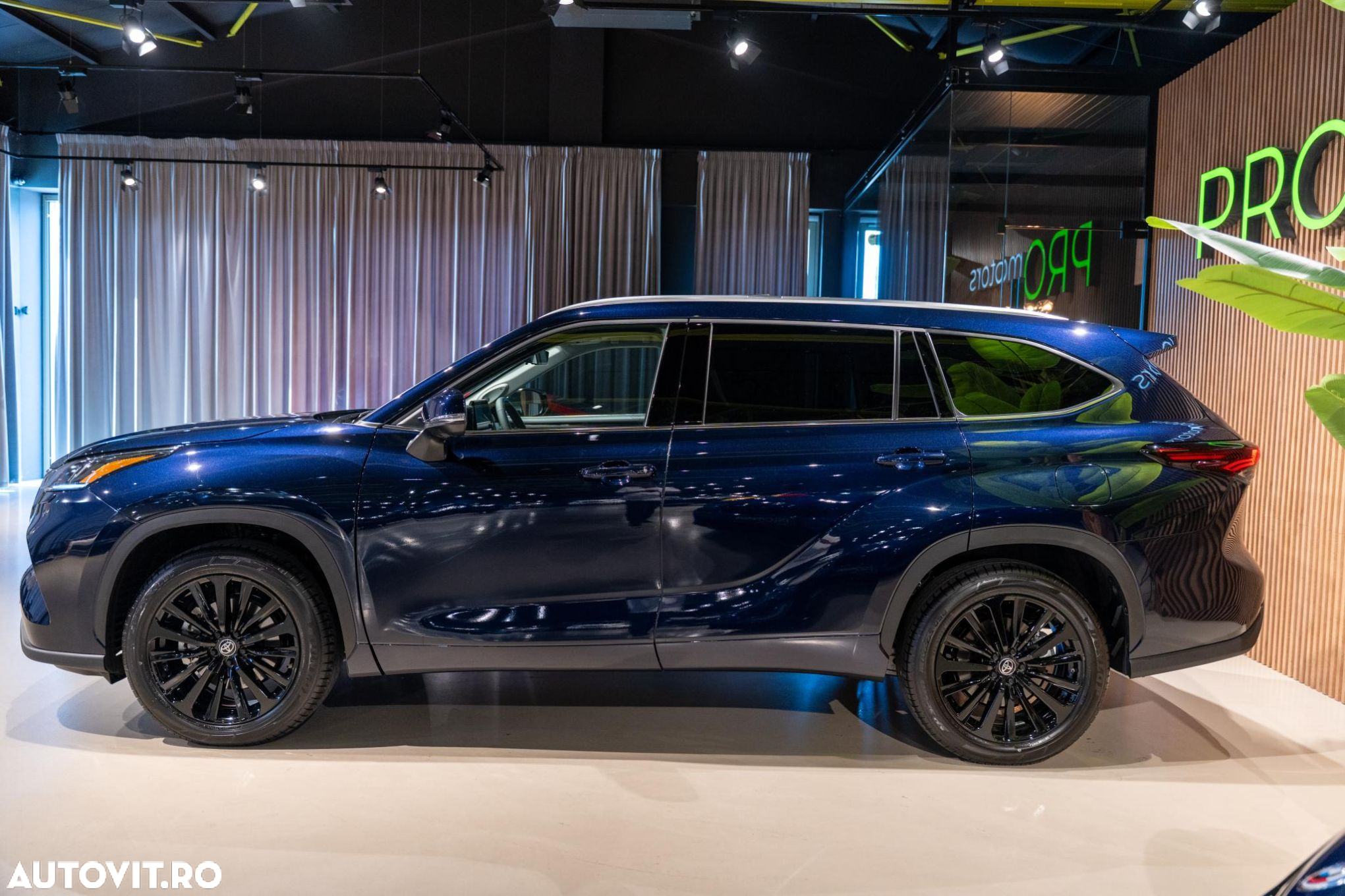Toyota Highlander 2.5 L Hybrid Dynamic Force 248CP Luxury Metallic - 21