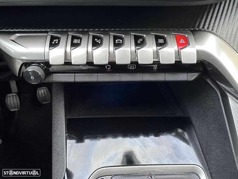 Peugeot 3008 1.2 PureTech Active Pack - 29