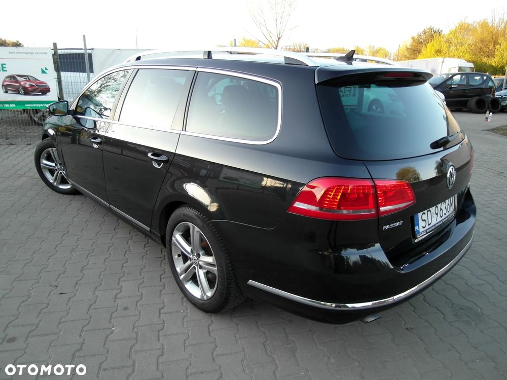 Volkswagen Passat 2.0 TDI 4Motion DSG BlueMotion Tech R-Line - 2