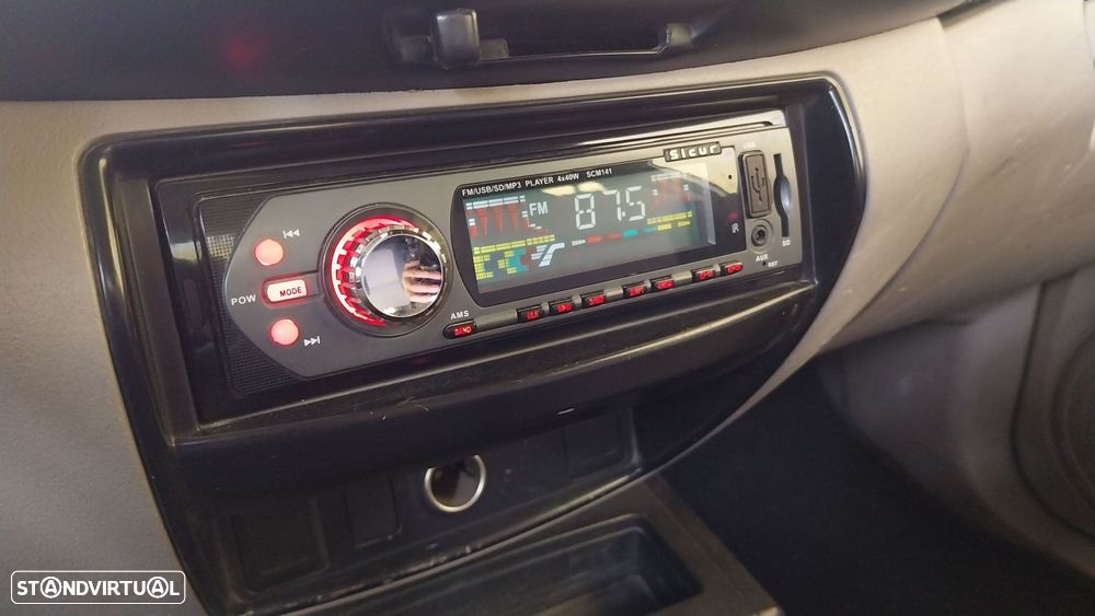 Mitsubishi L200 2.5 DI-D Club Intense 3L 4WD - 9