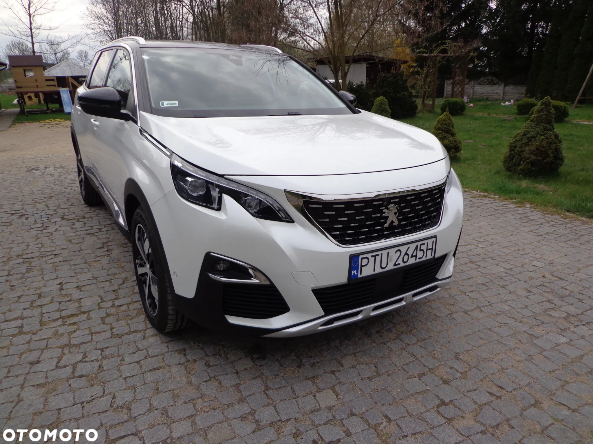 Peugeot 5008 1.6 BlueHDI Allure S&S EAT6 - 32