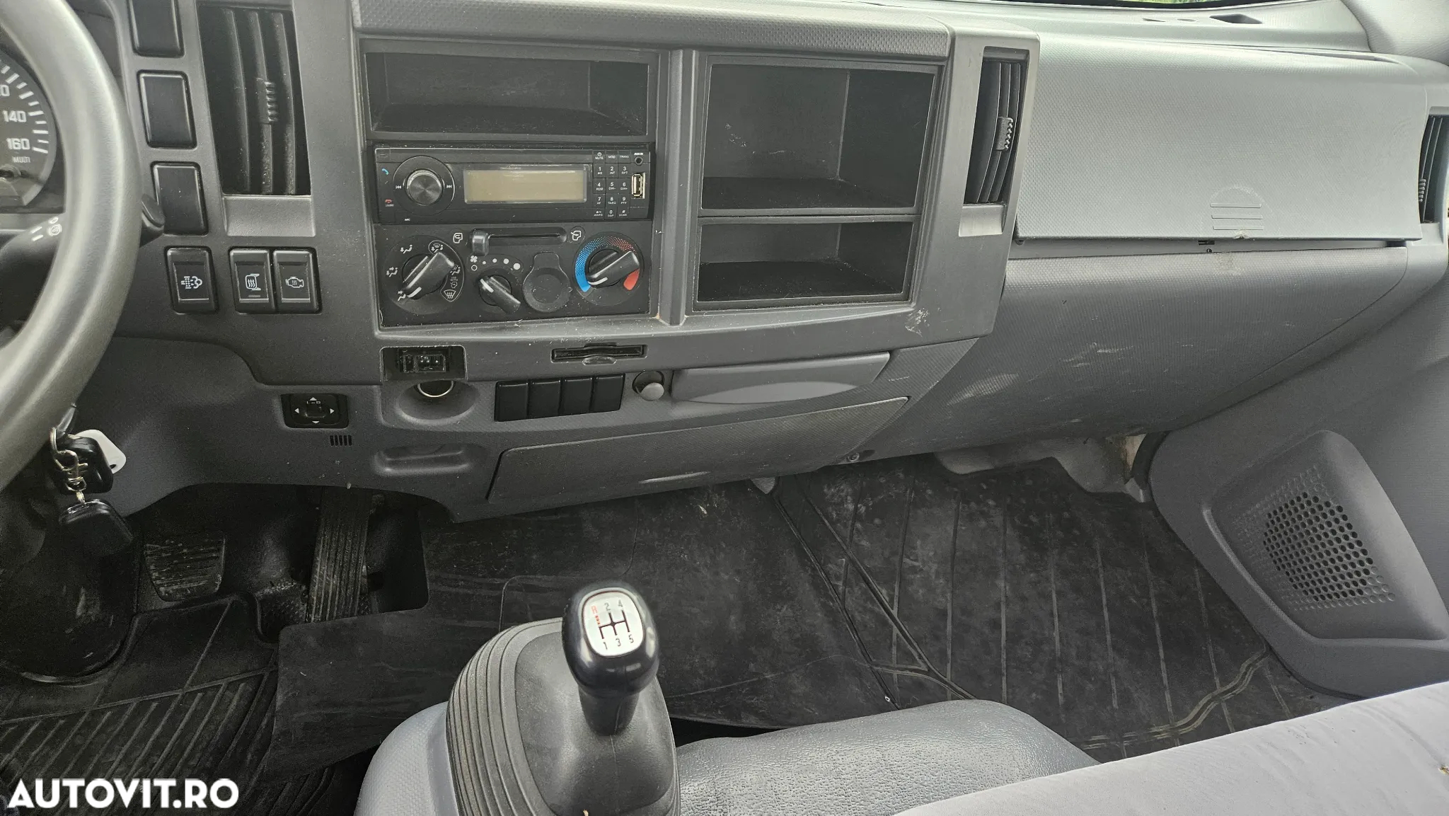 Isuzu Basculabila - 12