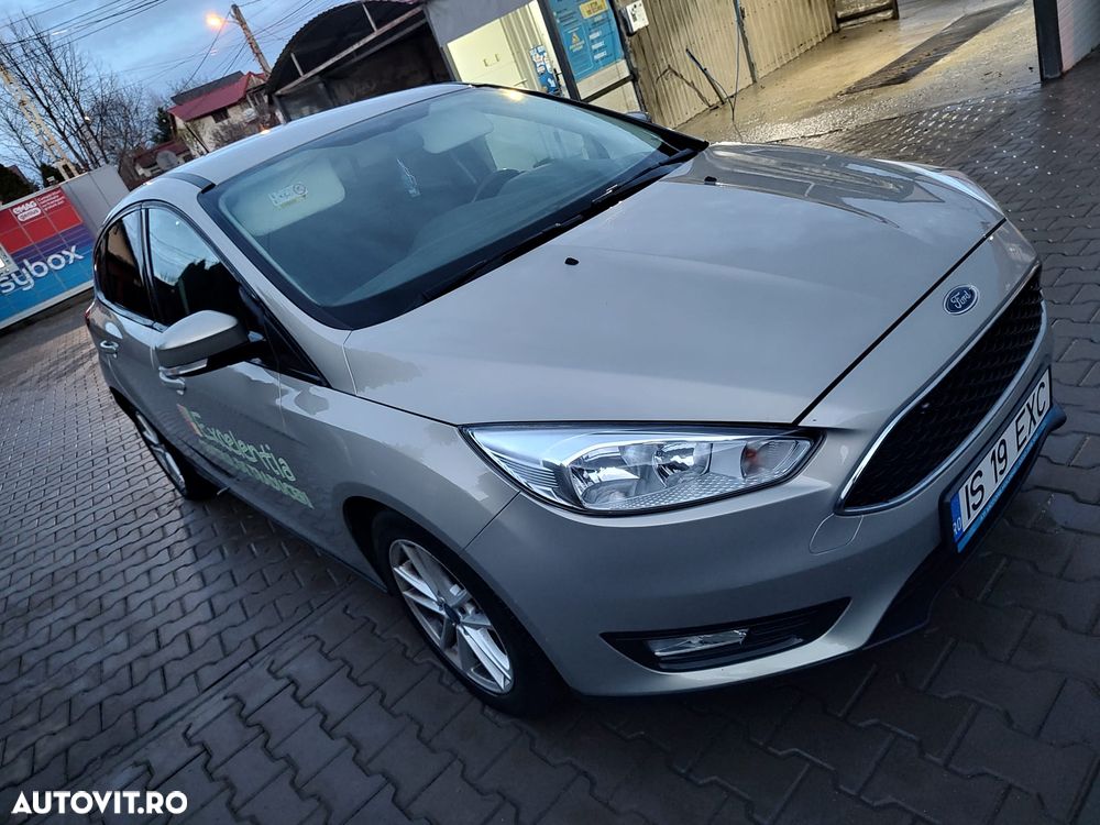 Ford Focus 1.0 EcoBoost Trend Edition - 10