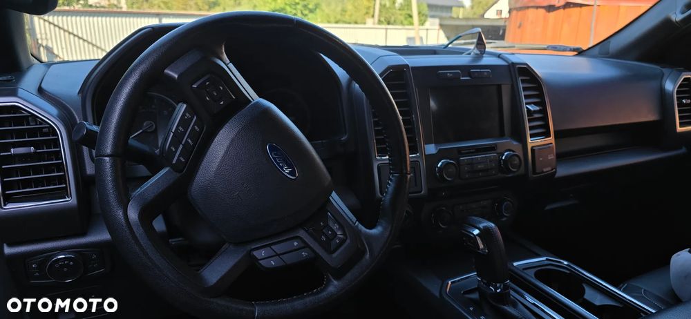 Ford F150 - 8