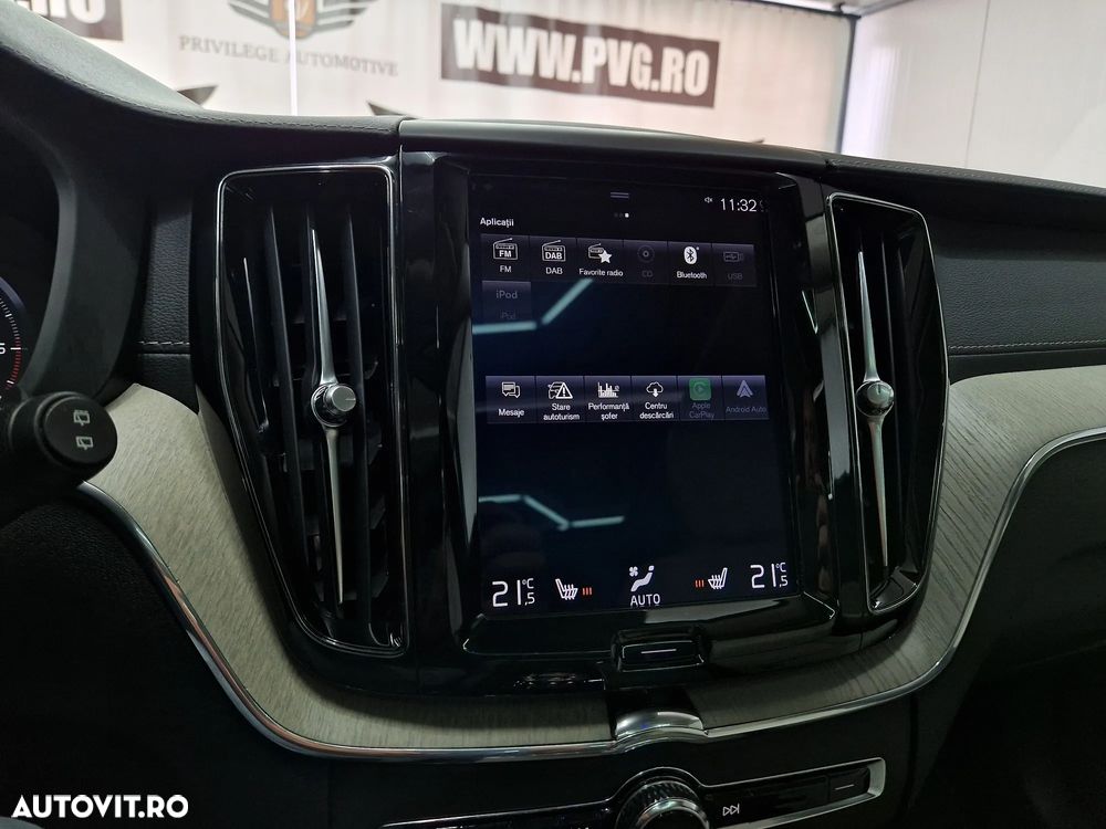 Volvo XC 60 B4 MHEV AWD Inscription - 22