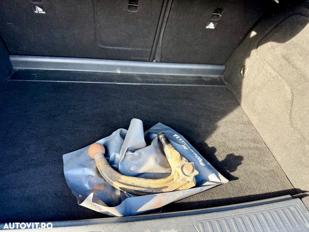 Mercedes-Benz B - 13