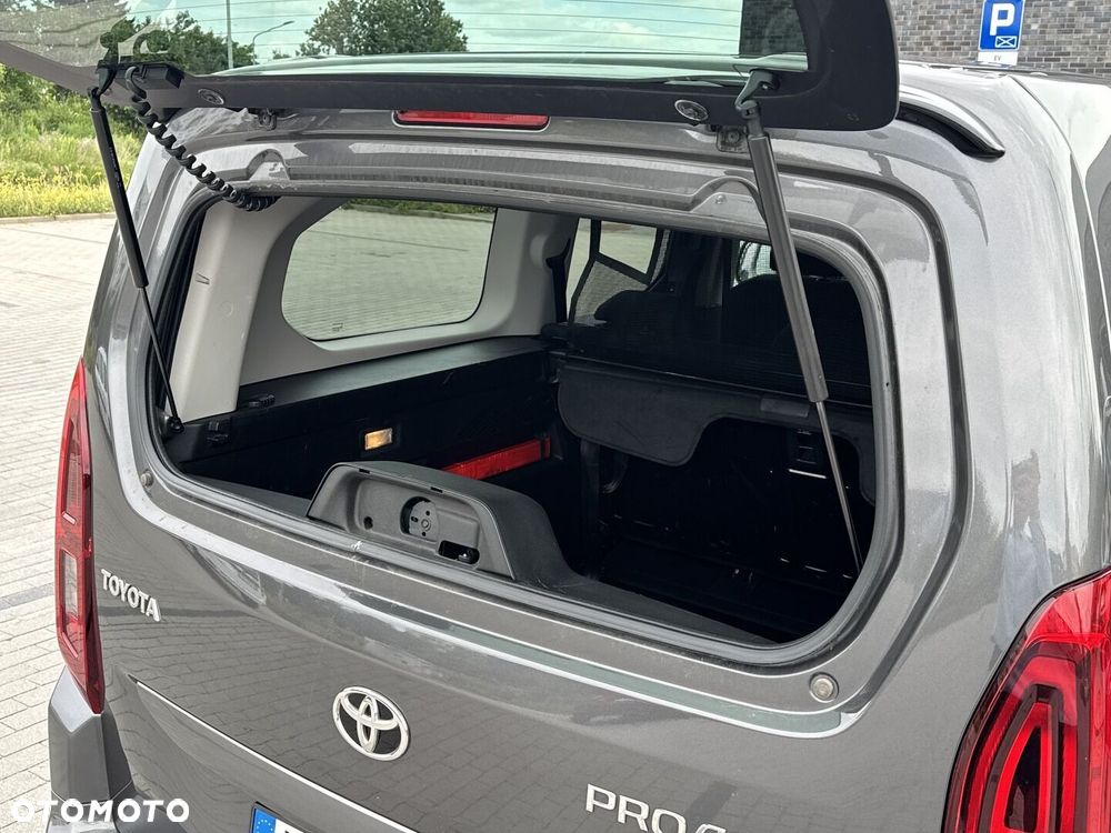 Toyota Proace City Verso Long 1.5 D-4D Business - 18