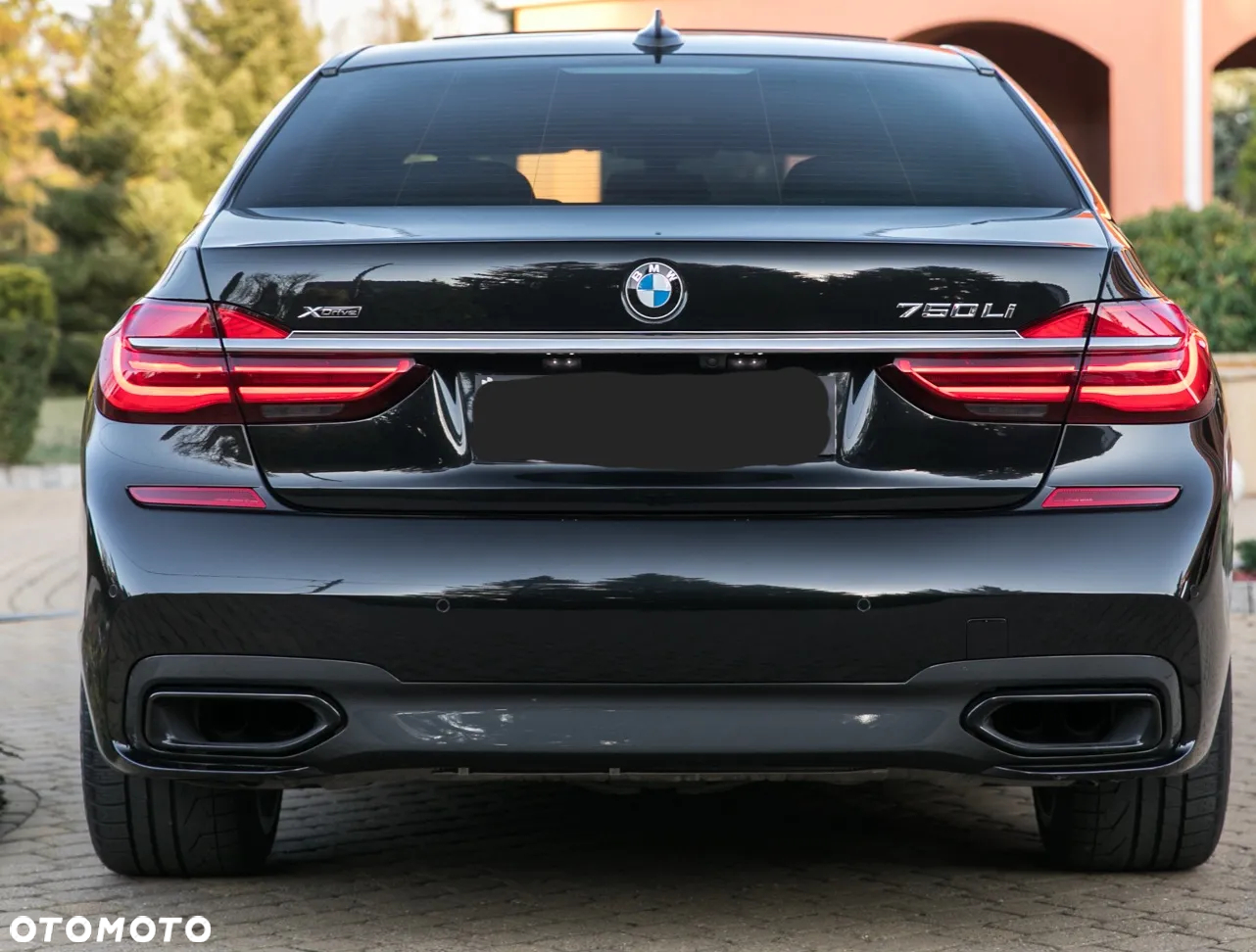 BMW Seria 7 750Li xDrive - 10