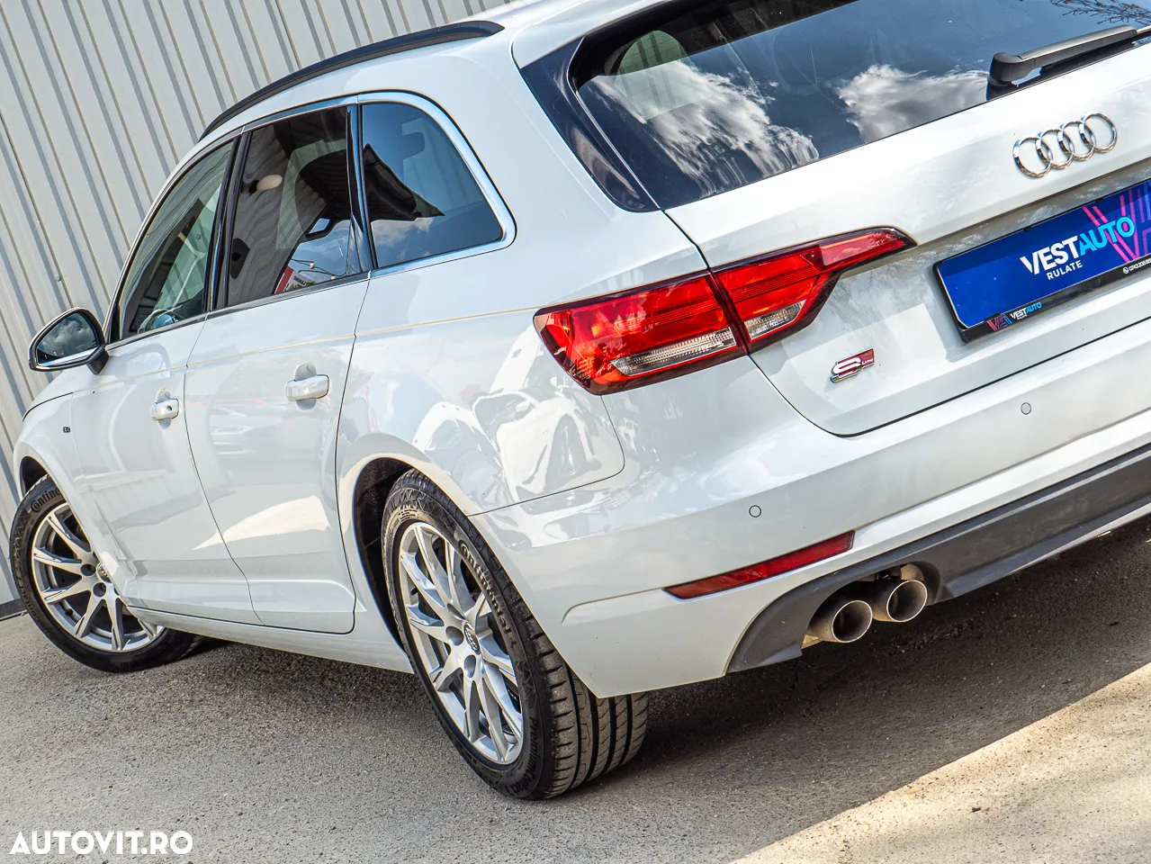 Audi A4 Avant 2.0 TDI quattro Stronic - 13