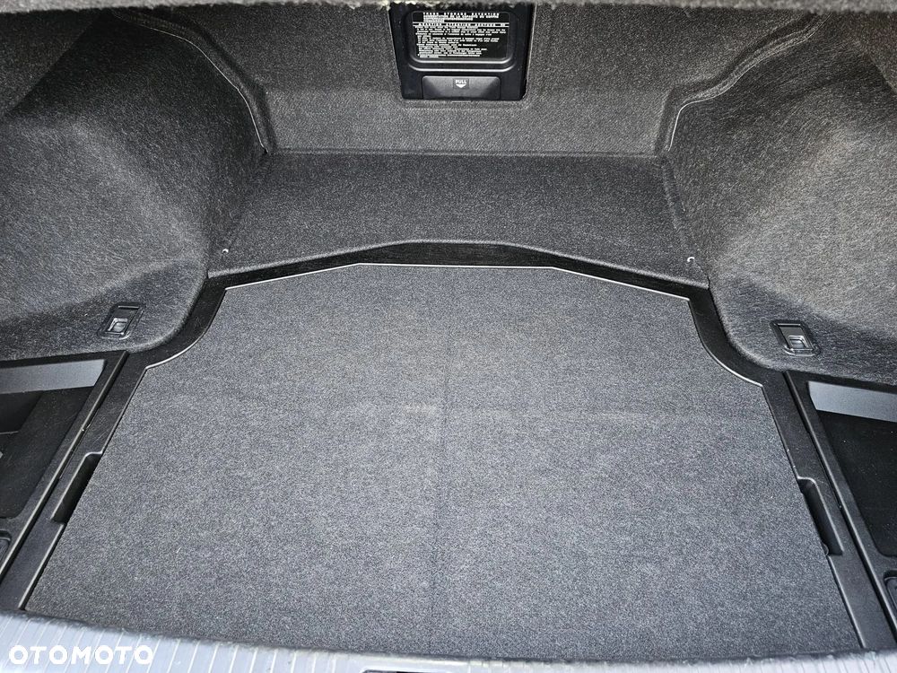 Lexus IS 250 - 28