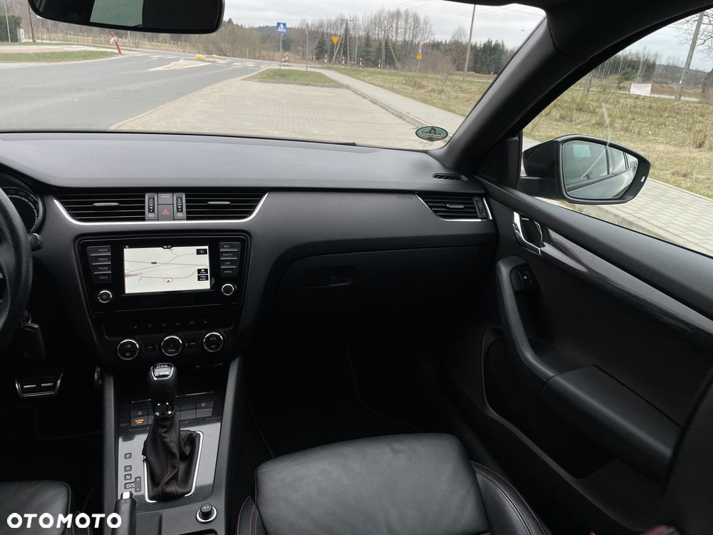 Skoda Octavia 2.0 TDI SCR RS DSG - 15