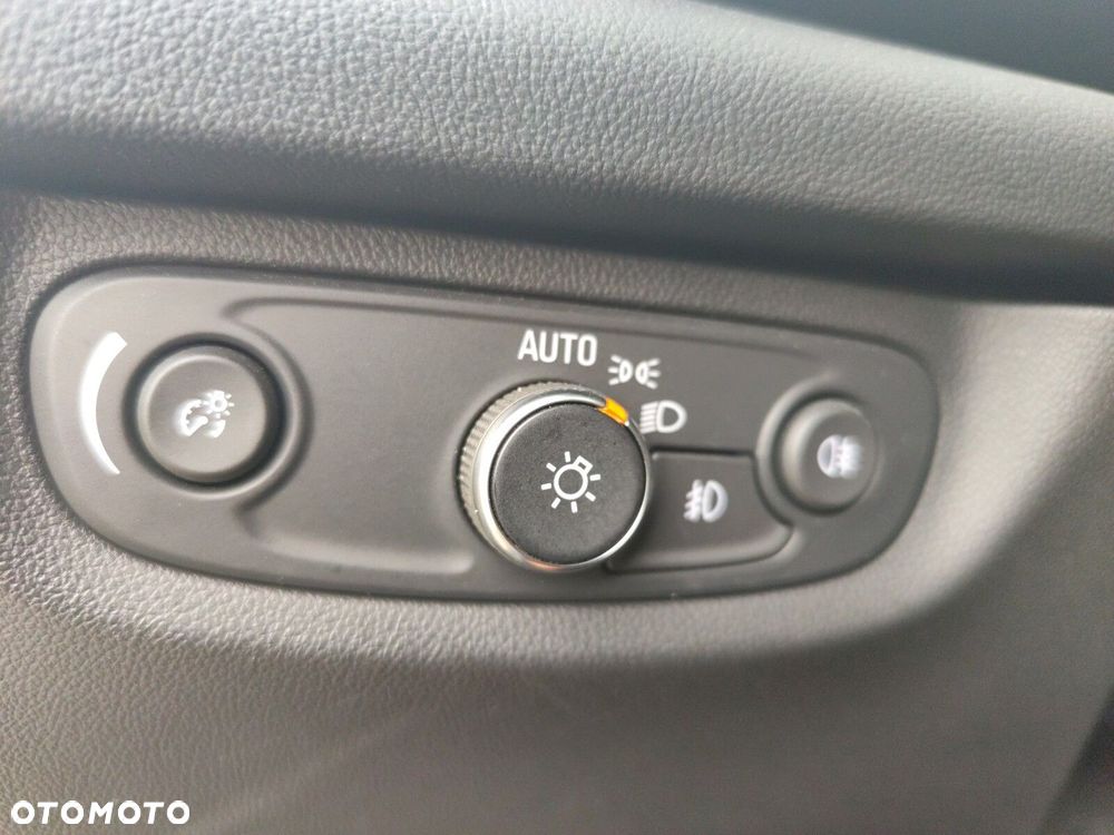 Opel Insignia - 23