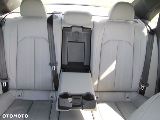 Audi A4 Limousine 45 TFSI quattro S tronic S line - 13