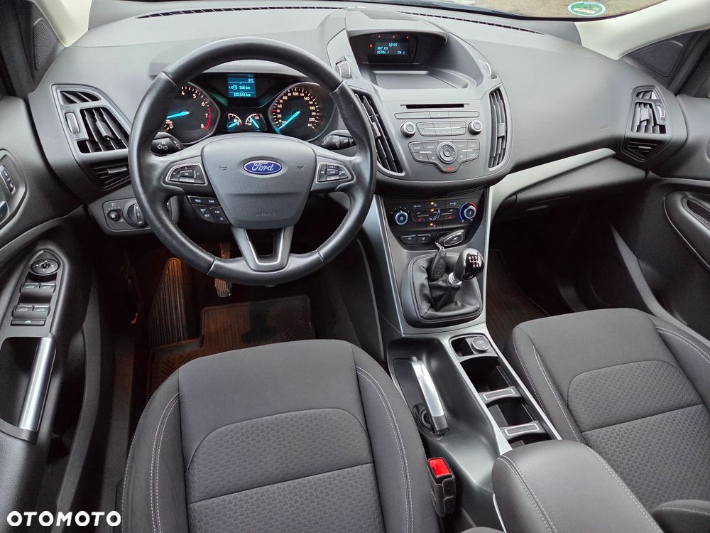 Ford Kuga 1.5 EcoBoost 2x4 Trend - 5