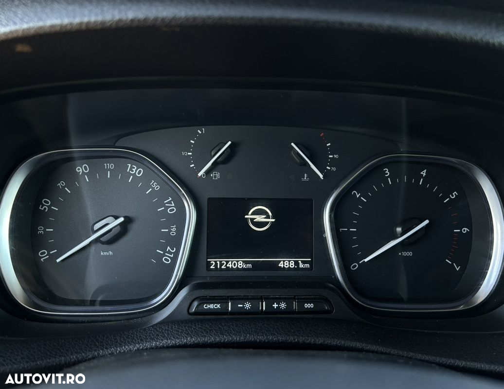 Opel Vivaro - 25