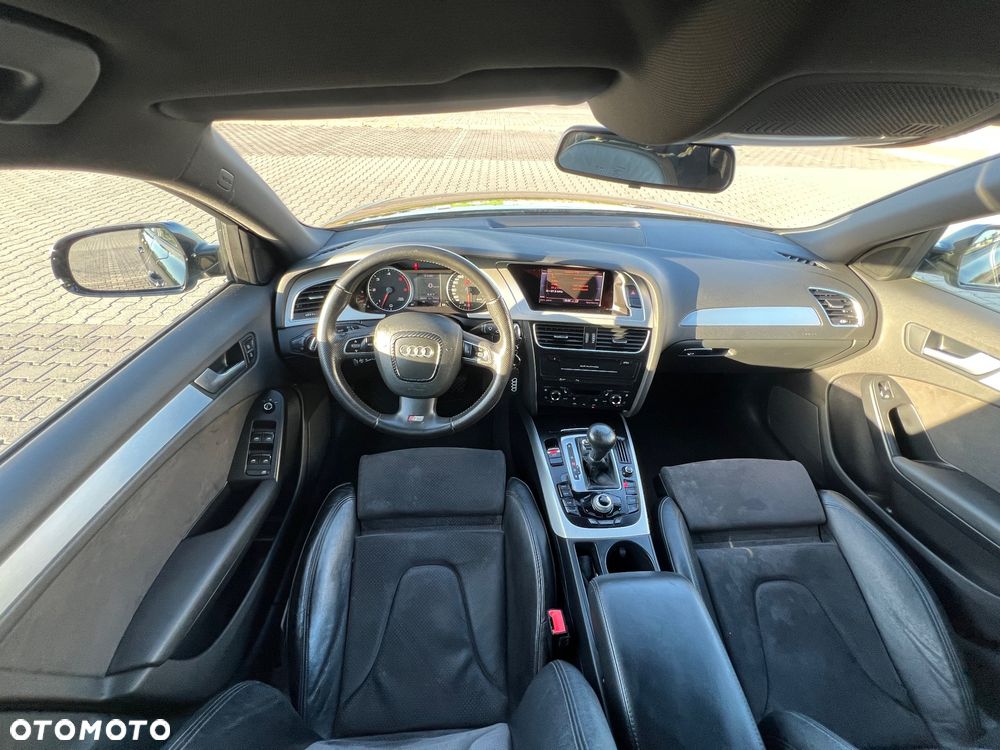 Audi A4 Avant - 25