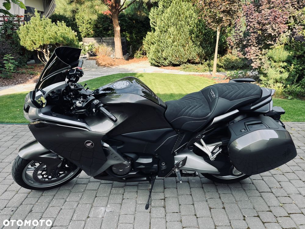 Honda VFR - 5
